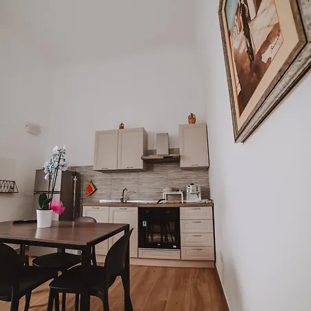 Sami Twin Apartament